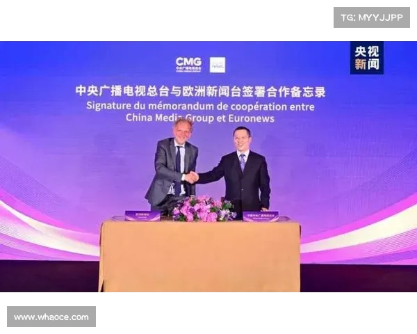 约罗与姆伯莫流利法语沟通凝聚团队力量打造温馨大家庭氛围